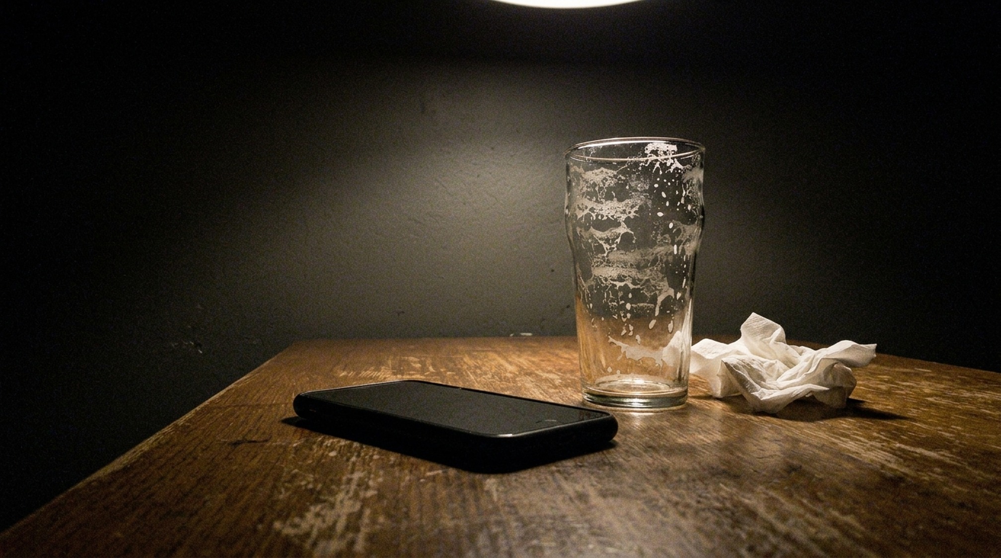 パパ活の現実を振り返る深夜のテーブル
