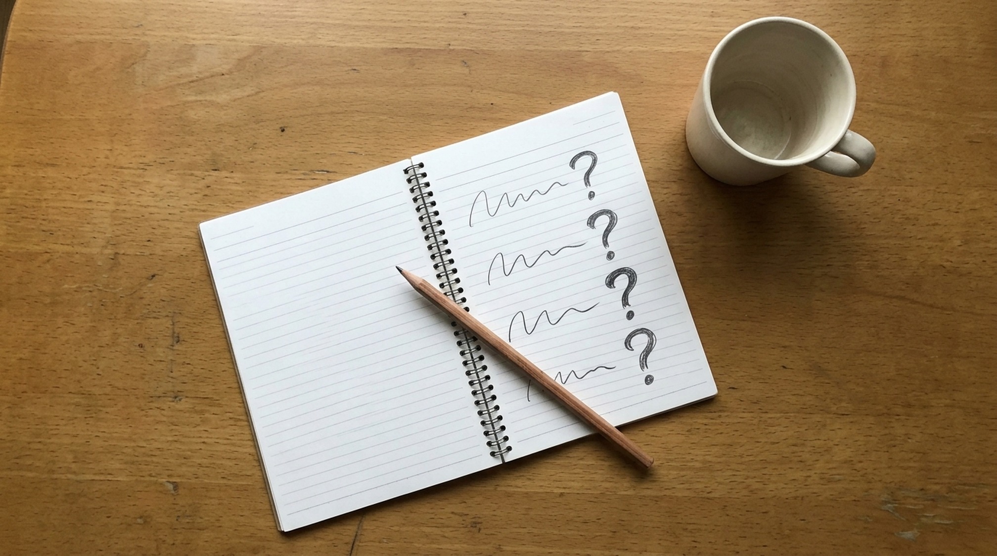 パパ活の現実への疑問を書き出したノート